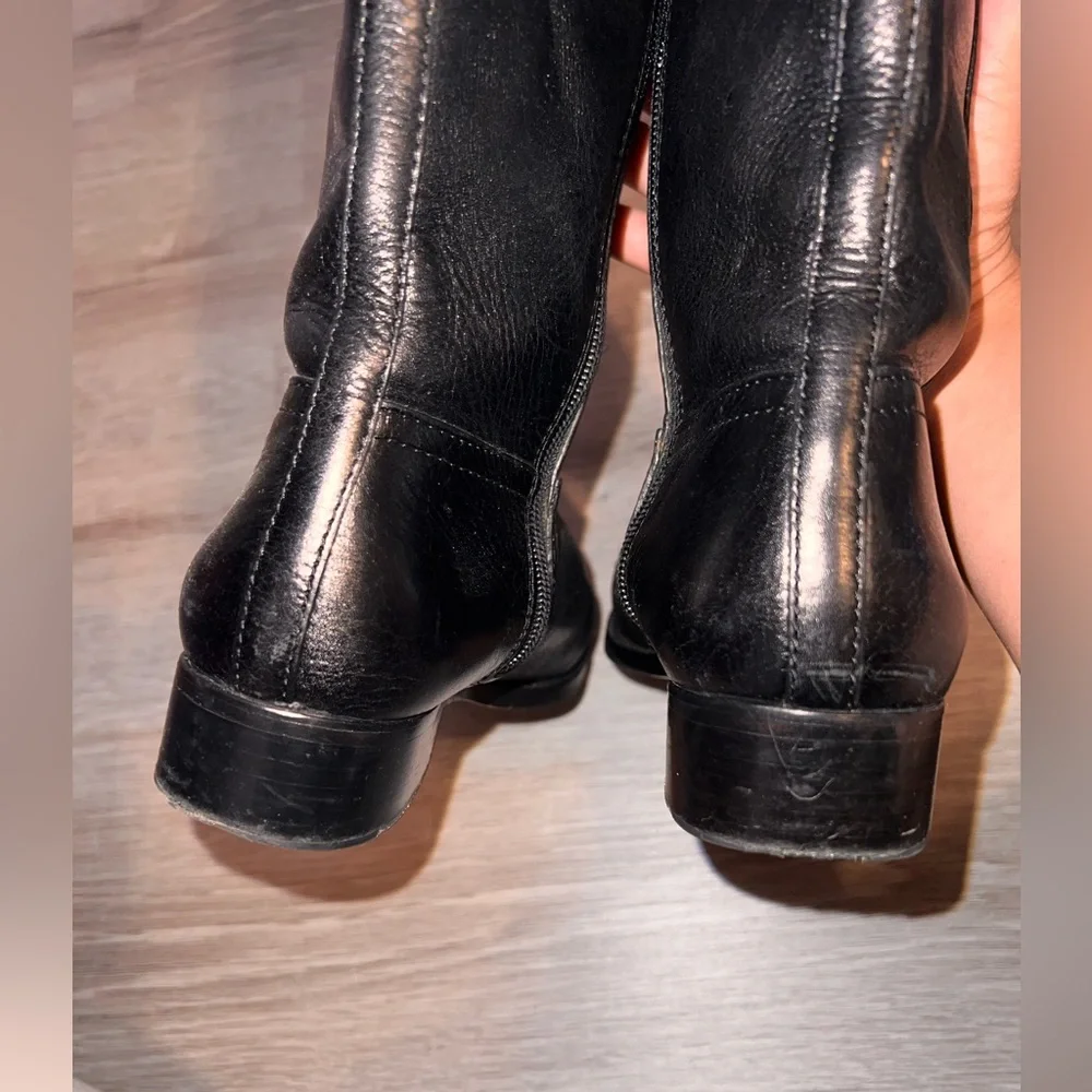 Tory Burch Kiernan Black Ridding Leather Boots size 6